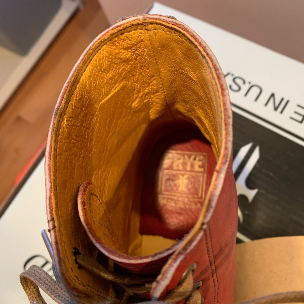 Frye “Sabrina” red ombre lace up boots size 10. EUC - Picture 4 of 6